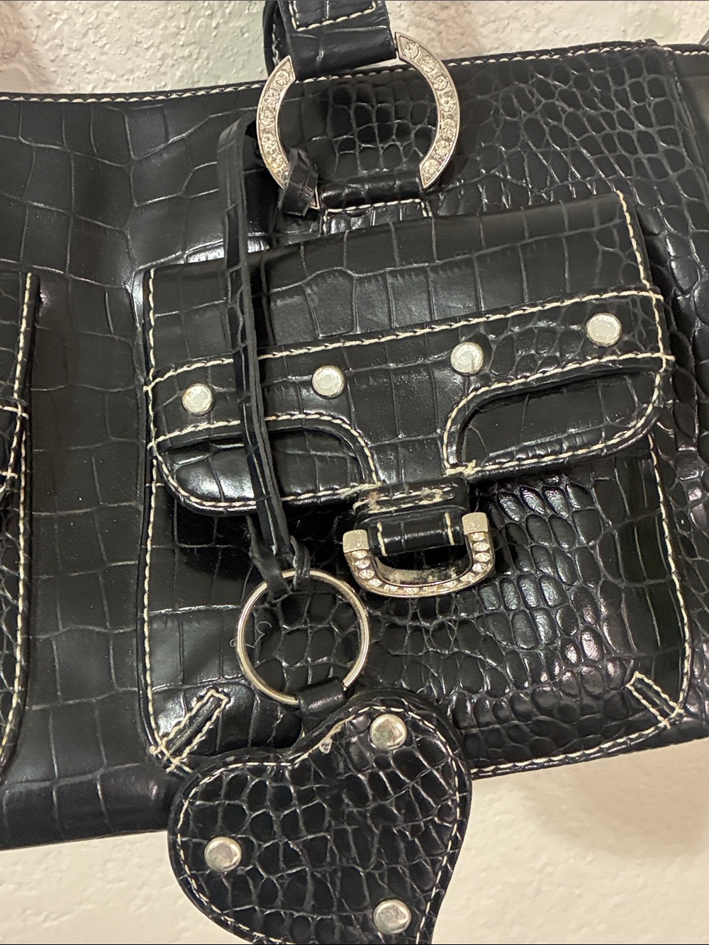 Valerie Stevens Black Croc-Embossed Leather Shoulder Bag - Picture 5 of 16